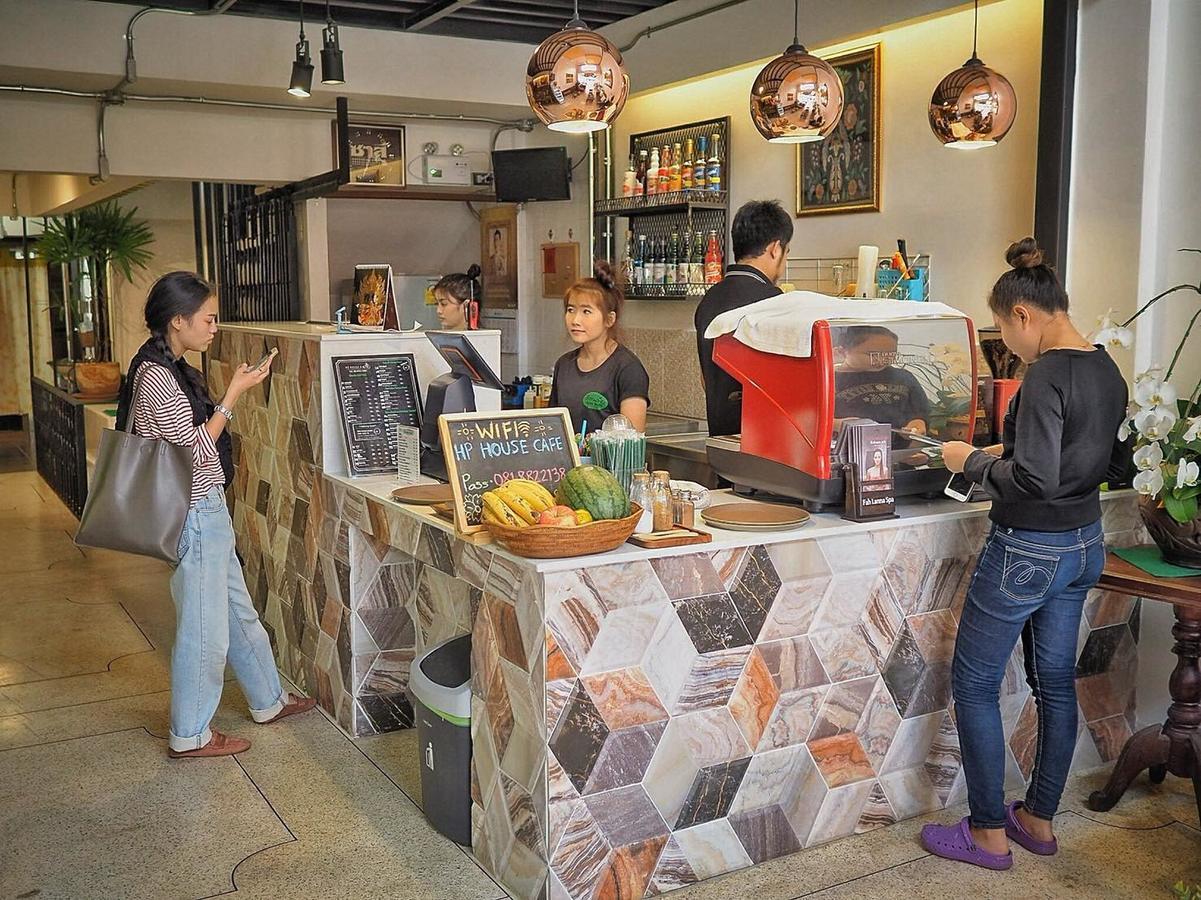 Hp House Cafe' Hotel Чиангмай Екстериор снимка