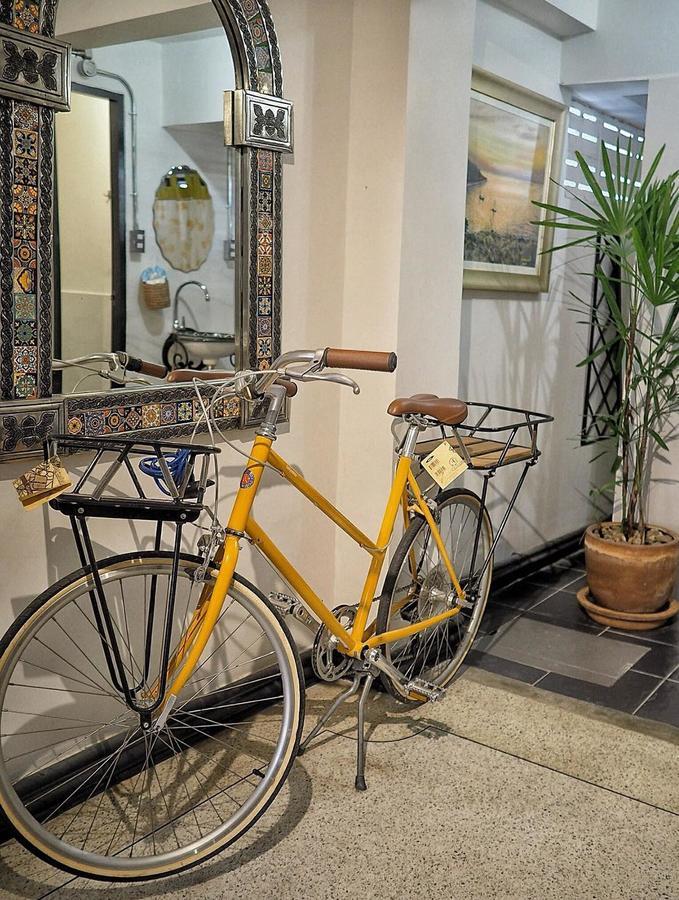 Hp House Cafe' Hotel Чиангмай Екстериор снимка